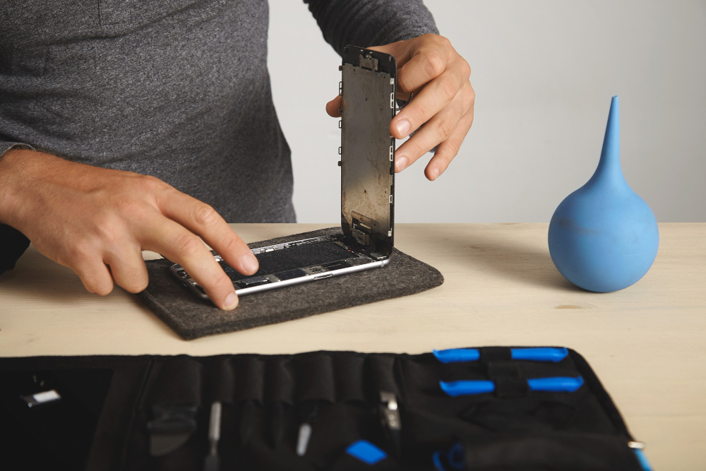 Screen & Battery Replacements in woodbury